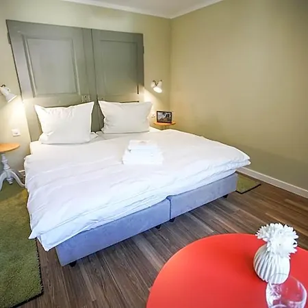 Zum Schleif Bed & Breakfast Varen