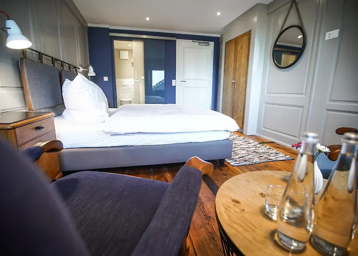 Zum Schleif Bed & Breakfast Varen