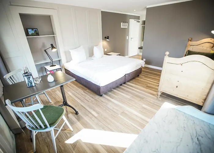 Zum Schleif Bed & Breakfast Varen