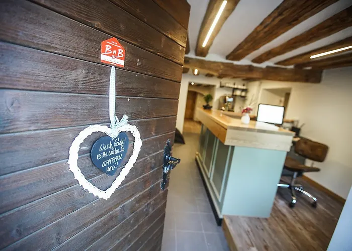 Zum Schleif לינה וארוחת בוקר 3*