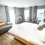 Bed & Breakfast Zum Schleif 3*