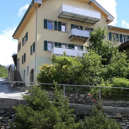 Alojamento de Acomodação e Pequeno-almoço Zum Schleif