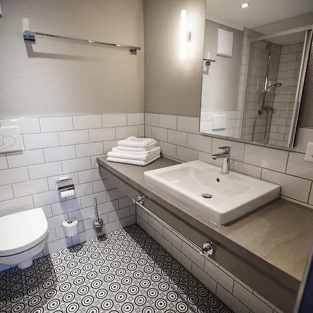 Alojamento de Acomodação e Pequeno-almoço Zum Schleif