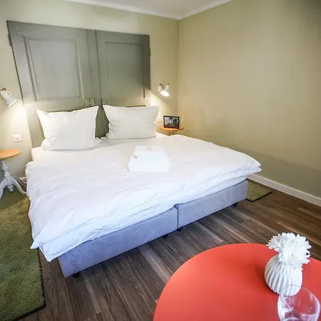 Alojamento de Acomodação e Pequeno-almoço Zum Schleif Varen